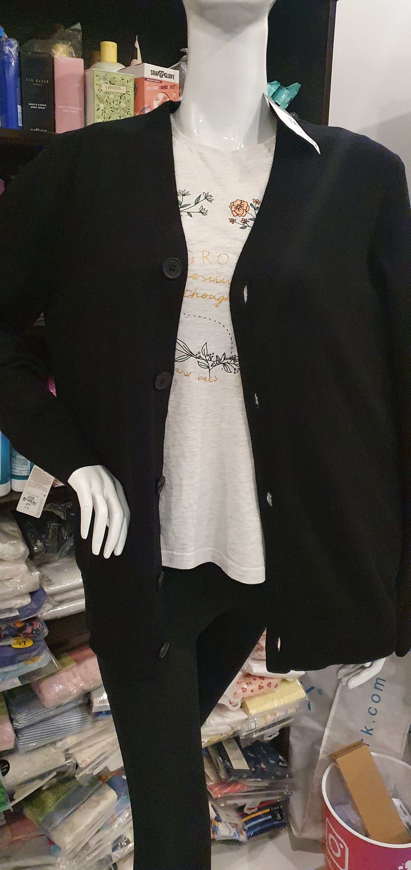 Primark π¬π§ black cardigen New with tags