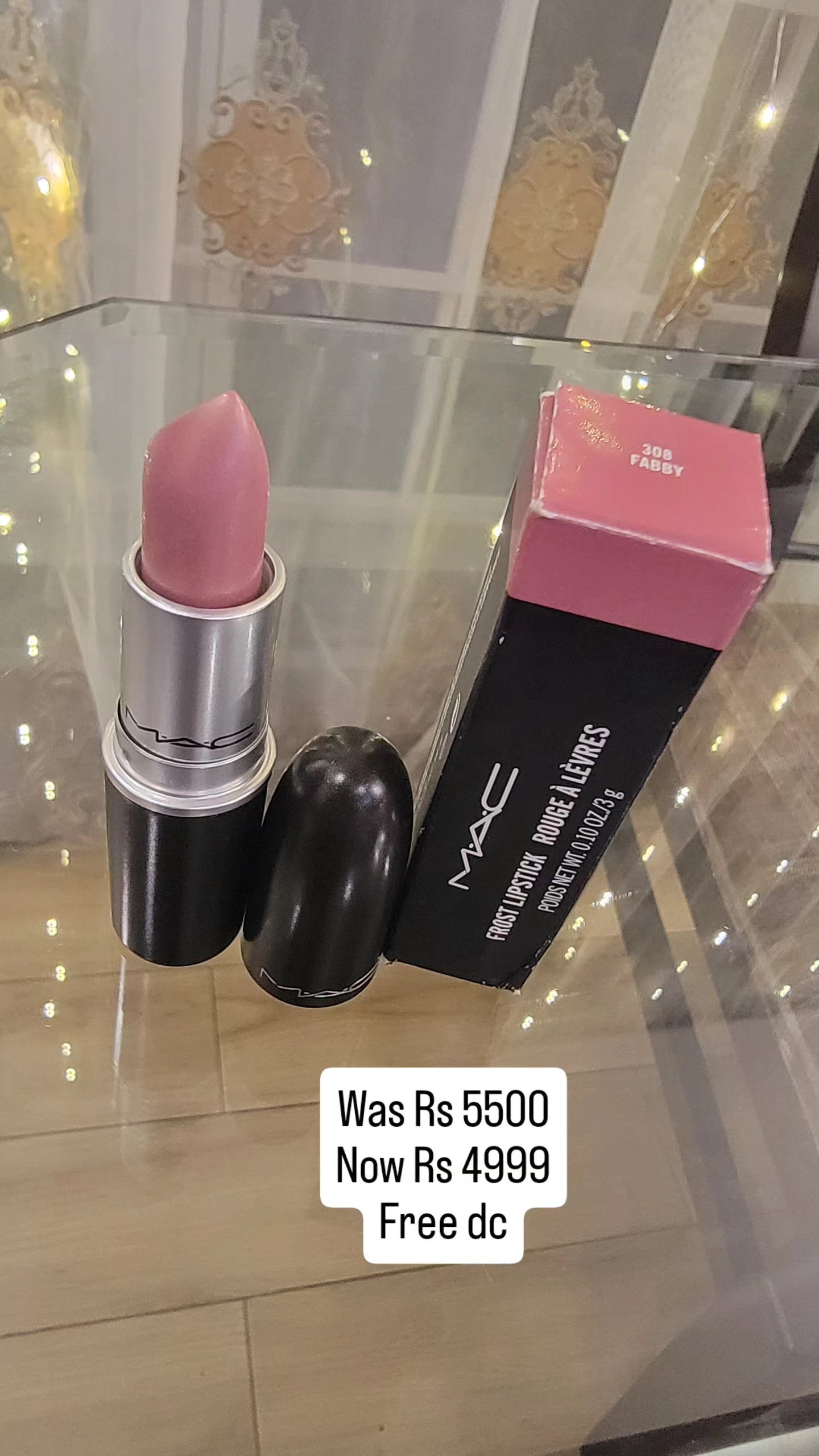 Mac lipstick shade fabby with box