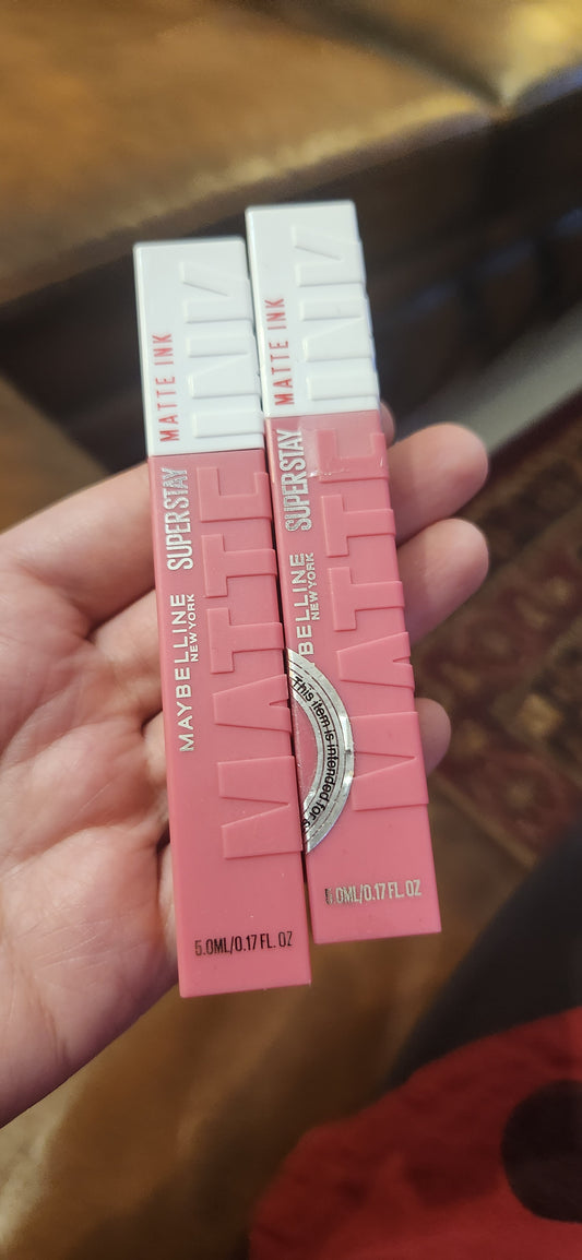 Maybelline superstay Matte Ink lipstick-125 Inspirer