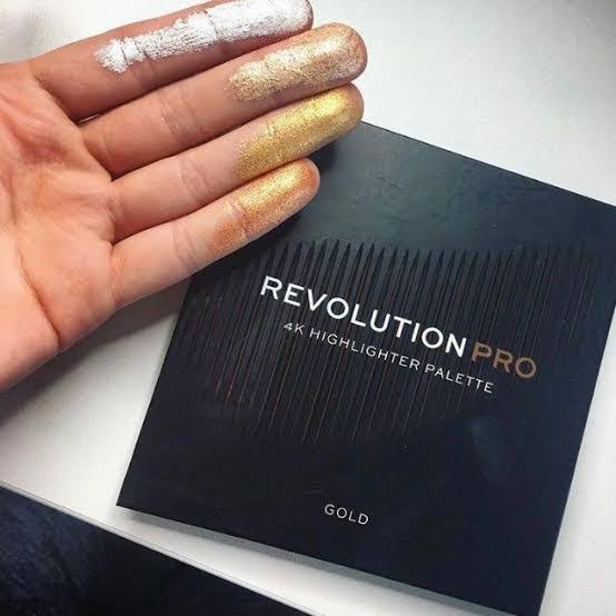 Revolution Uk pro 4k Highlighter palette rose gold