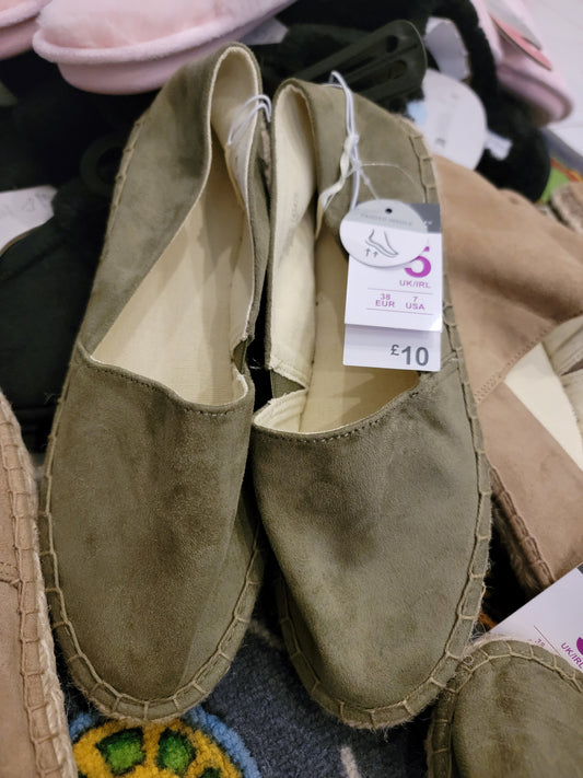 Primark women canvas shoes green color