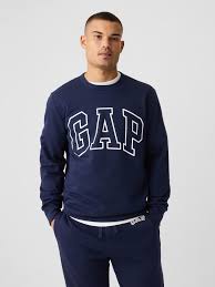 Gap men fleece sweatshirt says medium but for large size