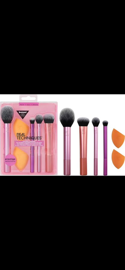 Real Techniques Everyday Essentials + Makeup Sponge Kit, 4 Makeup Brushes set from official store ✨️