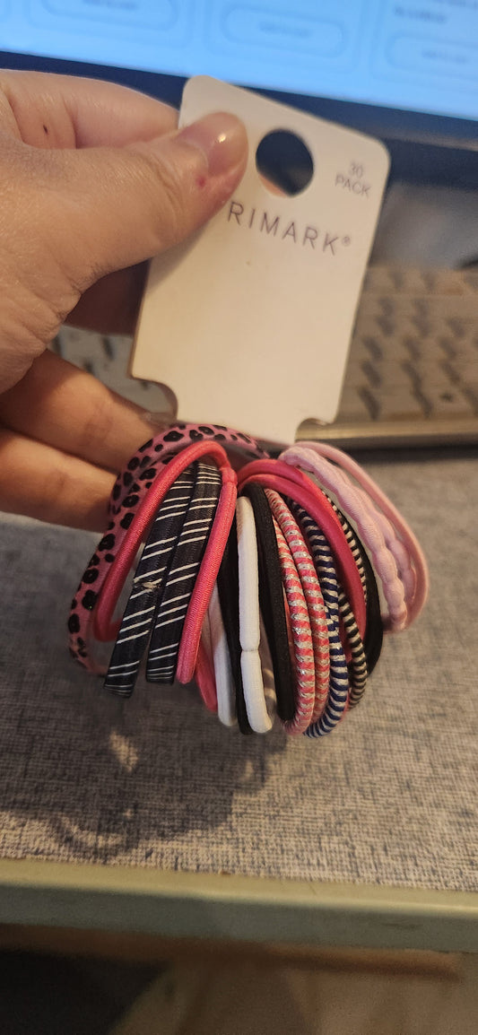 Primark Girls hair accessories set 30