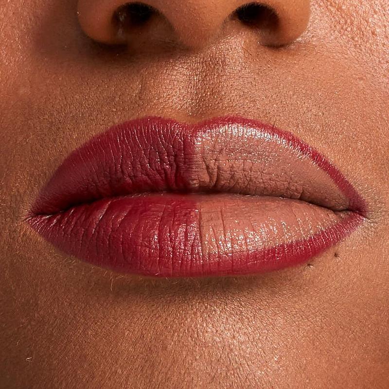 NYX Professional Makeup
 
Suede Matte Lip Liner Velvet Soft Vegan Lip Pencil cabaret 804