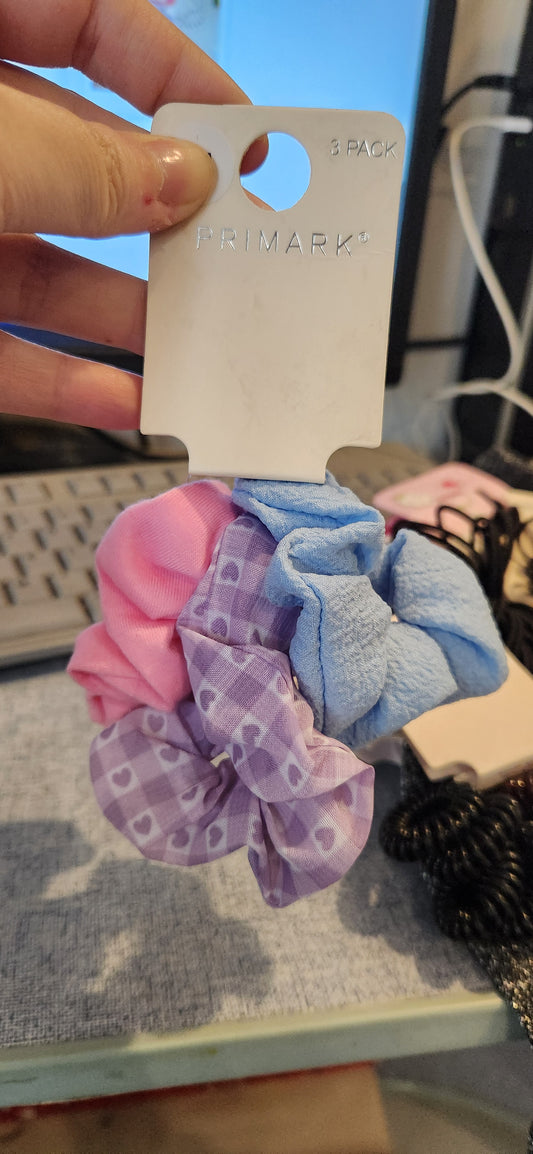 Primark scrunchies set of 3