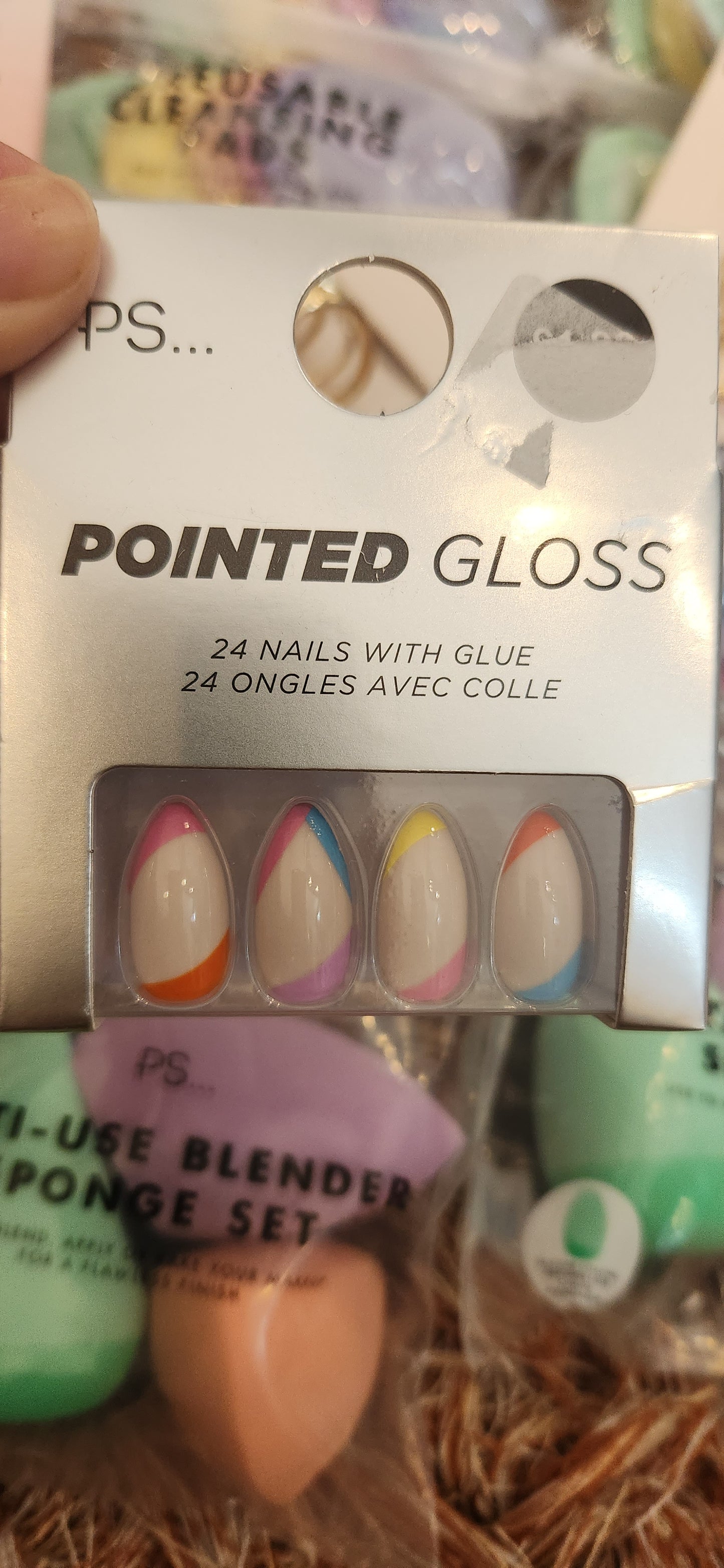Primark pointed gloss 24 nails with glue