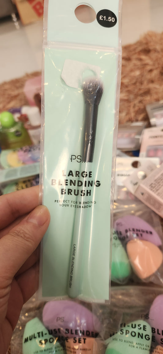 Primark Uk make up large blending eye brush