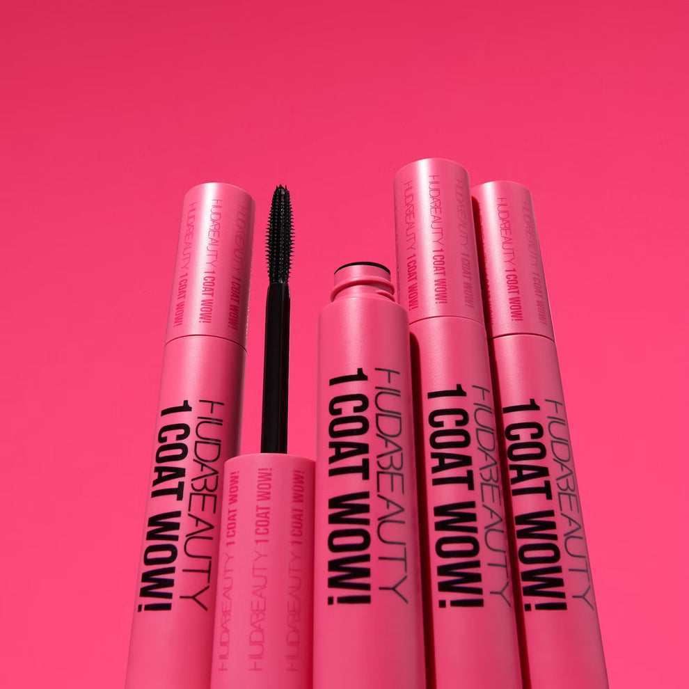 HUDA BEAUTY 1 COAT WOW! Extra Volumizing and Lifting Mascara bought from huda beauty Uk 🇬🇧